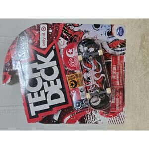 Tech Deck Skeeze Fingerboard ultra rare- Target Exclusive